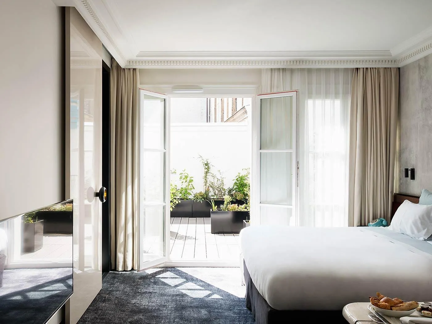 *****  Hotel Les Bains Paris France