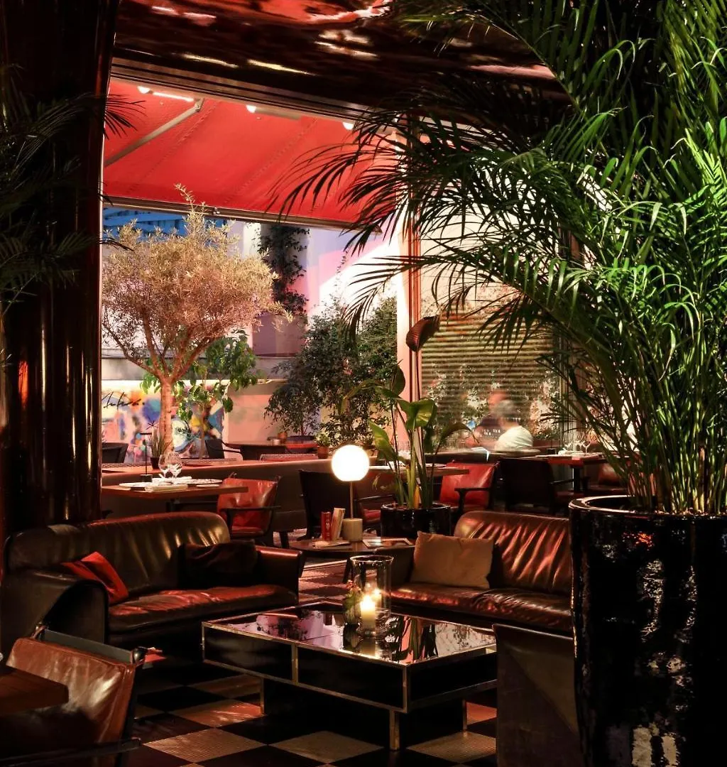 *****  Hotel Les Bains Paris France